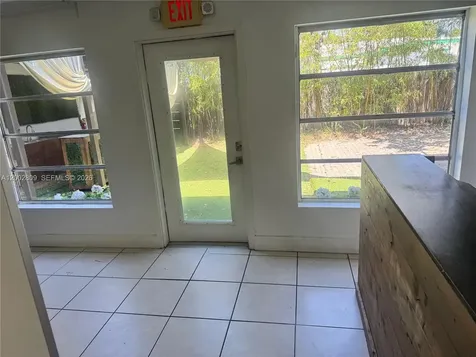 241 E Commercial Boulevard Oakland Park FL 33334