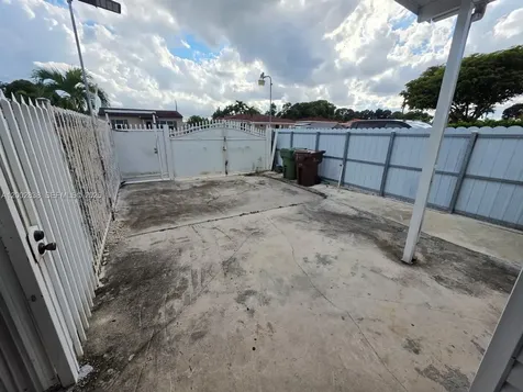 3600 E 5th Avenue Hialeah FL 33013