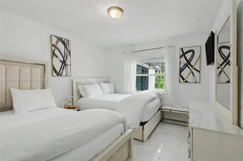 2145 NW 133rd Street Miami FL 33167