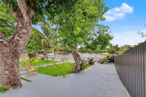 2145 NW 133rd Street Miami FL 33167