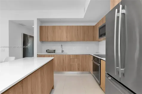 2960 NE 207 Th Street Aventura FL 33180