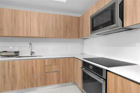 2960 NE 207 Th Street Aventura FL 33180