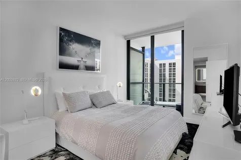 2960 NE 207 Th Street Aventura FL 33180