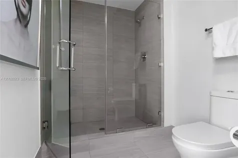 2960 NE 207 Th Street Aventura FL 33180