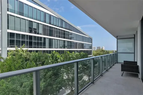 2960 NE 207 Th Street Aventura FL 33180