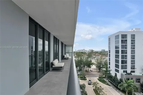 2960 NE 207 Th Street Aventura FL 33180