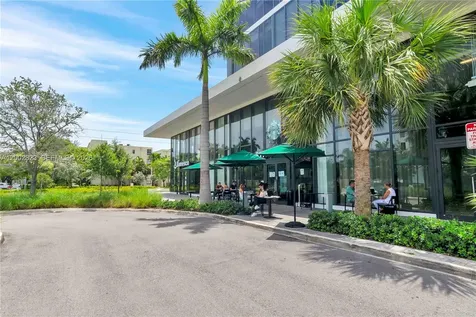 2960 NE 207 Th Street Aventura FL 33180