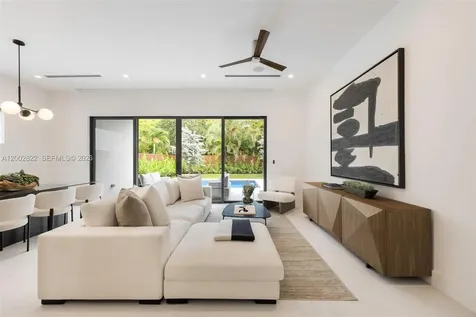 1122 NE 10th Avenue Fort Lauderdale FL 33304