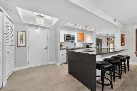 5757 Collins Avenue Miami Beach FL 33140