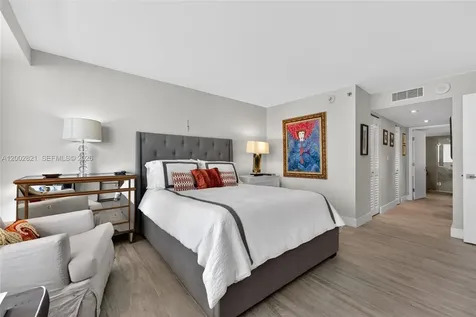 5757 Collins Avenue Miami Beach FL 33140