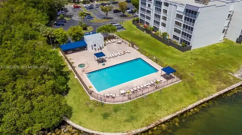3350 NE 192nd Street Aventura FL 33180