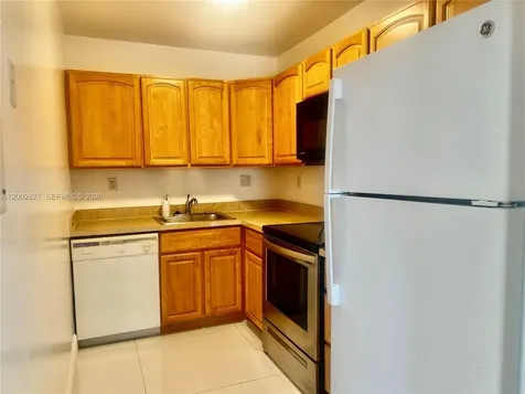 405 S Pine Island Road Plantation FL 33324