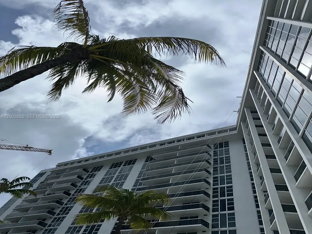 10275 Collins Avenue Bal Harbour FL 33154