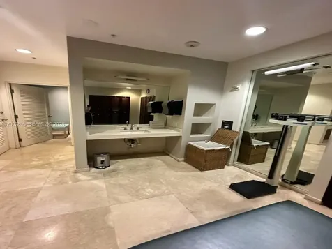 10275 Collins Avenue Bal Harbour FL 33154