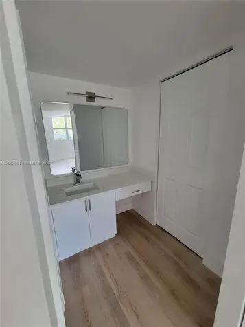 16546 NE 26th Avenue North Miami Beach FL 33160