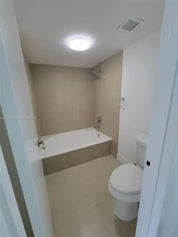 16546 NE 26th Avenue North Miami Beach FL 33160