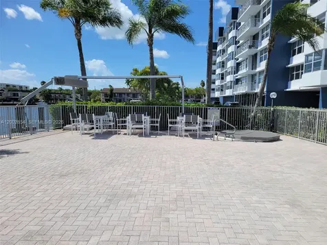 16546 NE 26th Avenue North Miami Beach FL 33160
