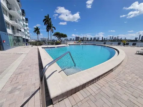 16546 NE 26th Avenue North Miami Beach FL 33160