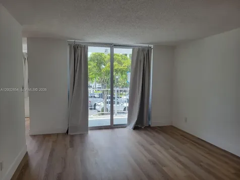 16546 NE 26th Avenue North Miami Beach FL 33160