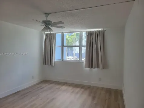 16546 NE 26th Avenue North Miami Beach FL 33160