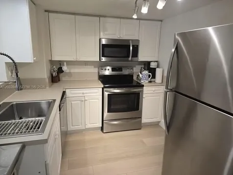 520 SE 5th Avenue Fort Lauderdale FL 33301