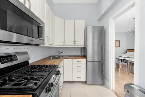 2421 Lake Pancoast Drive Miami Beach FL 33140