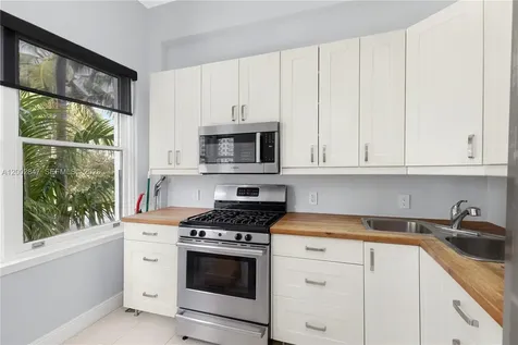 2421 Lake Pancoast Drive Miami Beach FL 33140