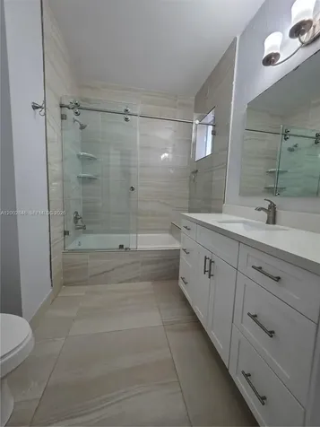 7479 NW 179th Terrace Hialeah FL 33015
