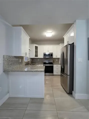 7479 NW 179th Terrace Hialeah FL 33015