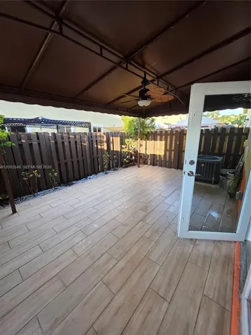 7479 NW 179th Terrace Hialeah FL 33015