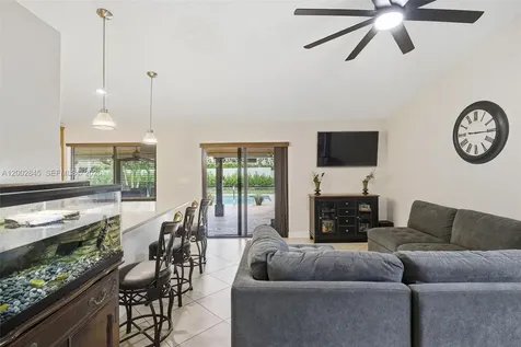921 Monticello Avenue Davie FL 33325