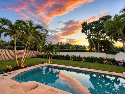 921 Monticello Avenue Davie FL 33325
