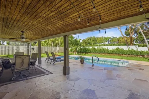 921 Monticello Avenue Davie FL 33325