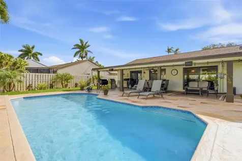 921 Monticello Avenue Davie FL 33325