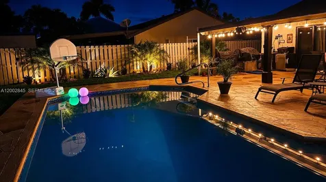 921 Monticello Avenue Davie FL 33325