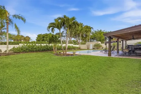 921 Monticello Avenue Davie FL 33325