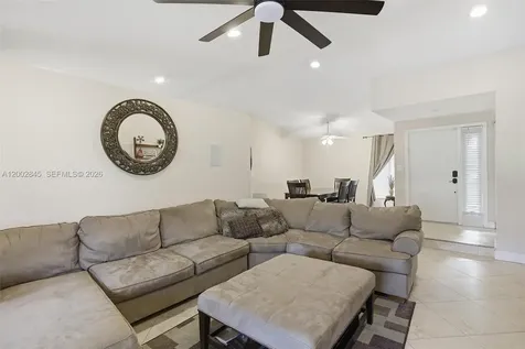 921 Monticello Avenue Davie FL 33325