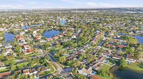 921 Monticello Avenue Davie FL 33325