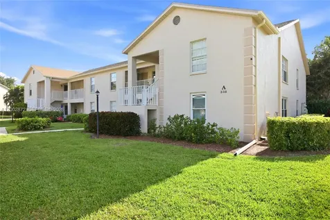 338 Bradstrom Circle Naples FL 34113
