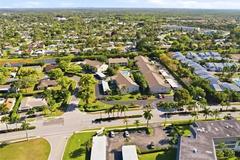 338 Bradstrom Circle Naples FL 34113