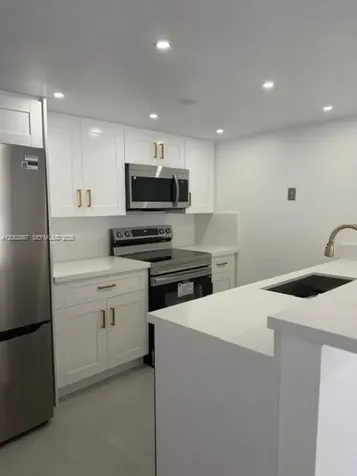 6870 SW 45th Lane Miami FL 33155