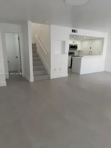 6870 SW 45th Lane Miami FL 33155
