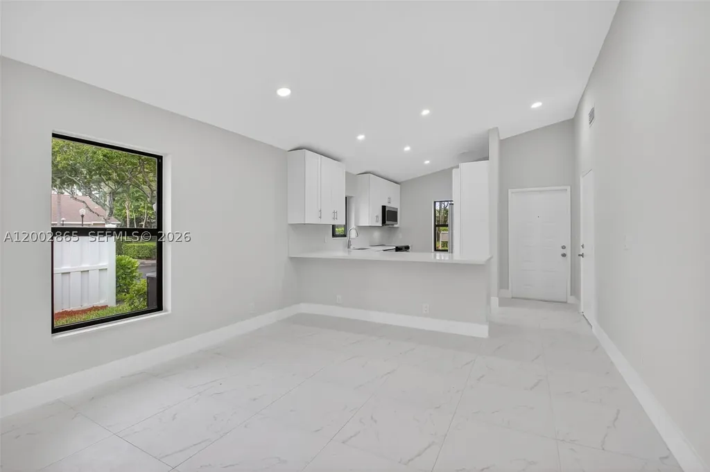 8067 Summerbreeze Lane Boca Raton FL 33496