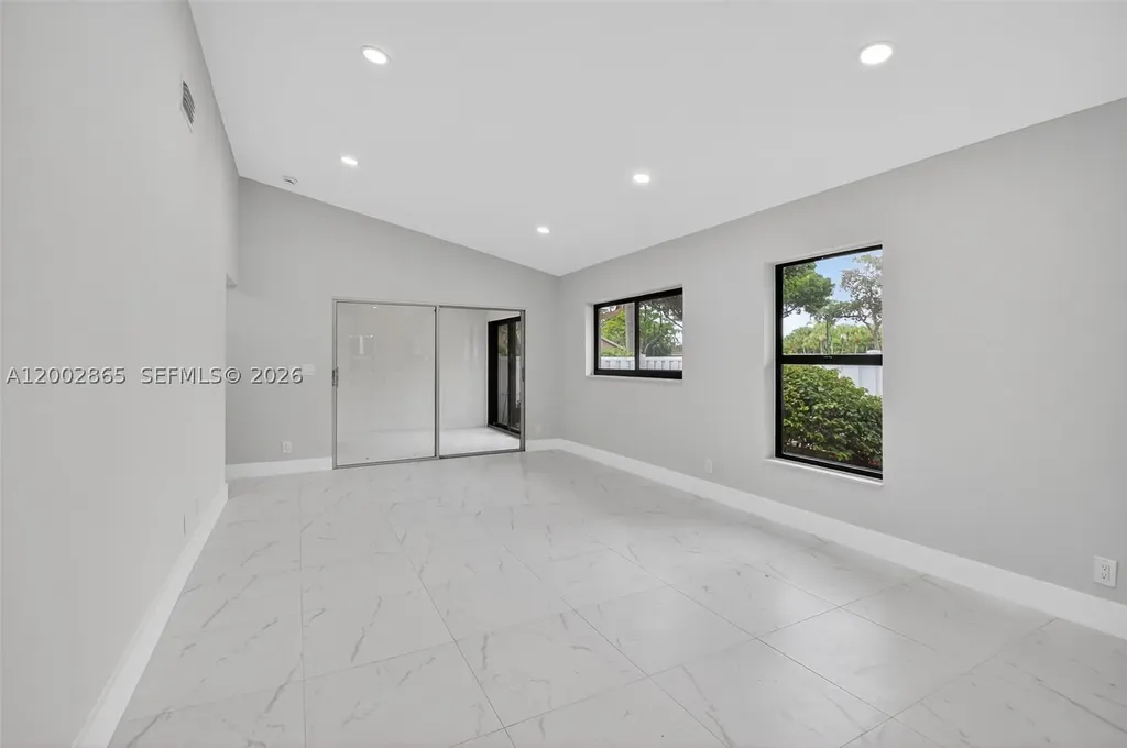 8067 Summerbreeze Lane Boca Raton FL 33496