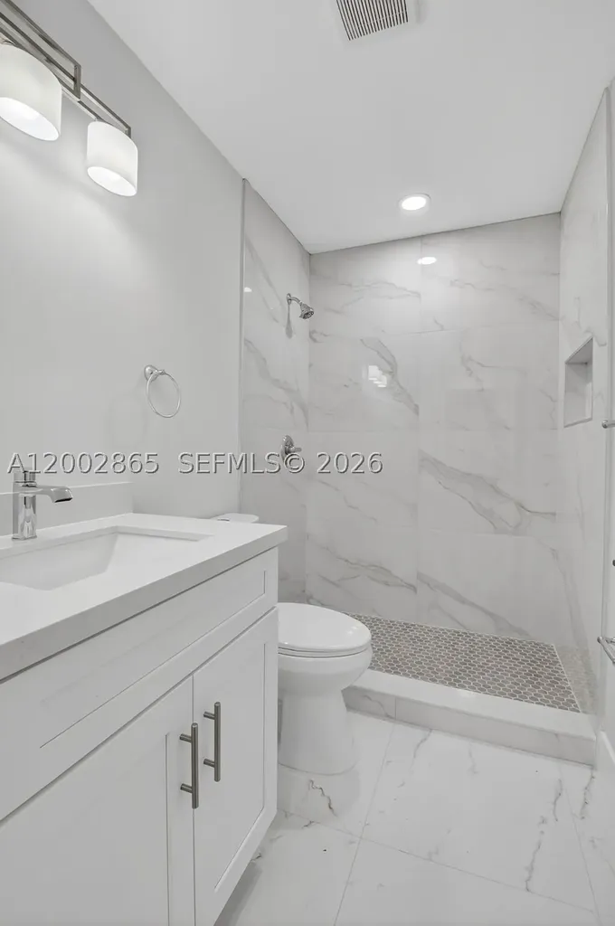 8067 Summerbreeze Lane Boca Raton FL 33496