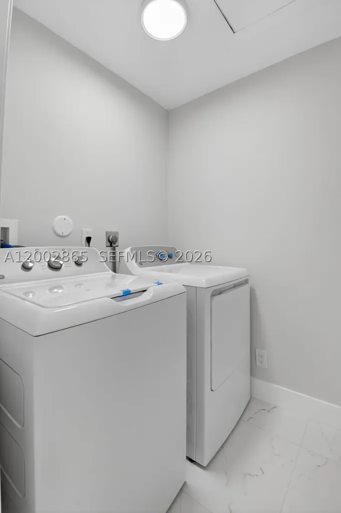 8067 Summerbreeze Lane Boca Raton FL 33496