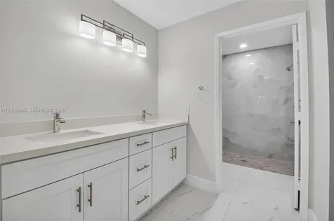 8067 Summerbreeze Lane Boca Raton FL 33496
