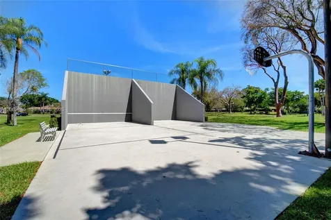 8067 Summerbreeze Lane Boca Raton FL 33496