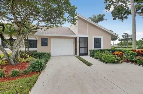 8067 Summerbreeze Lane Boca Raton FL 33496