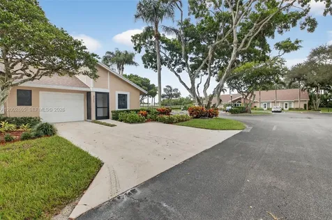 8067 Summerbreeze Lane Boca Raton FL 33496